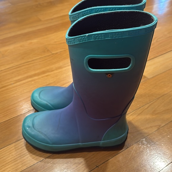 Bogs girls bloom ombré rubber rain boots size 4. - Picture 4 of 9